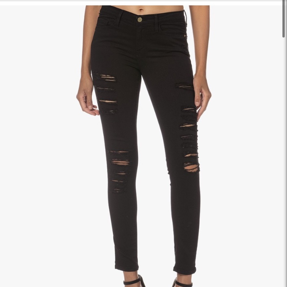 𝅺frame Le Skinny de Jeanne Black Distressed. 28